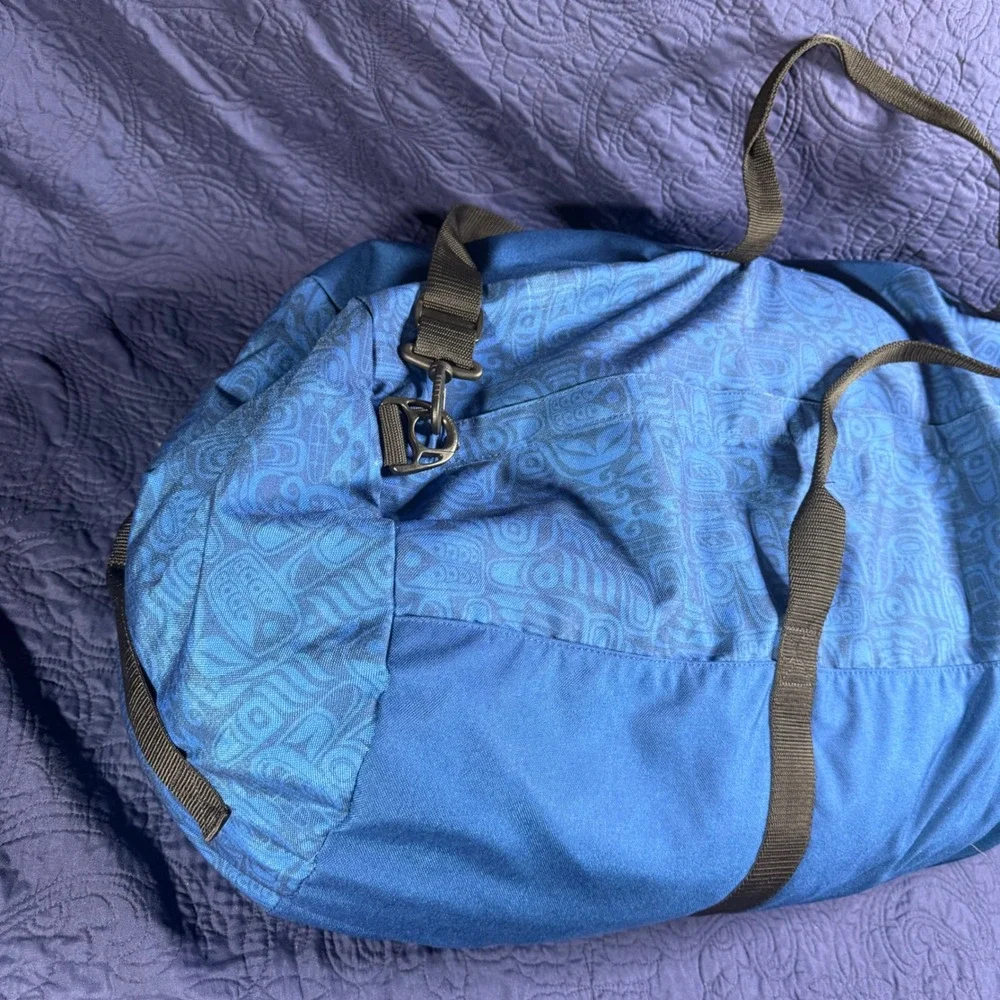 Vintage REI XXL Blue Tribal Print Duffel Bag Travel Camp Gym Shoulder Strap